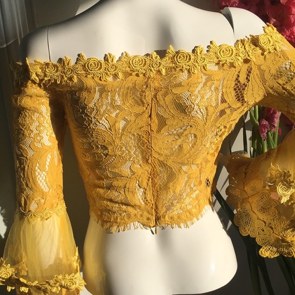 Bell Sleeve Top Boho Glam Yellow NWT Sizes S and M - Picture 8 of 8